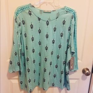 LEE Very comfy pull over shirt